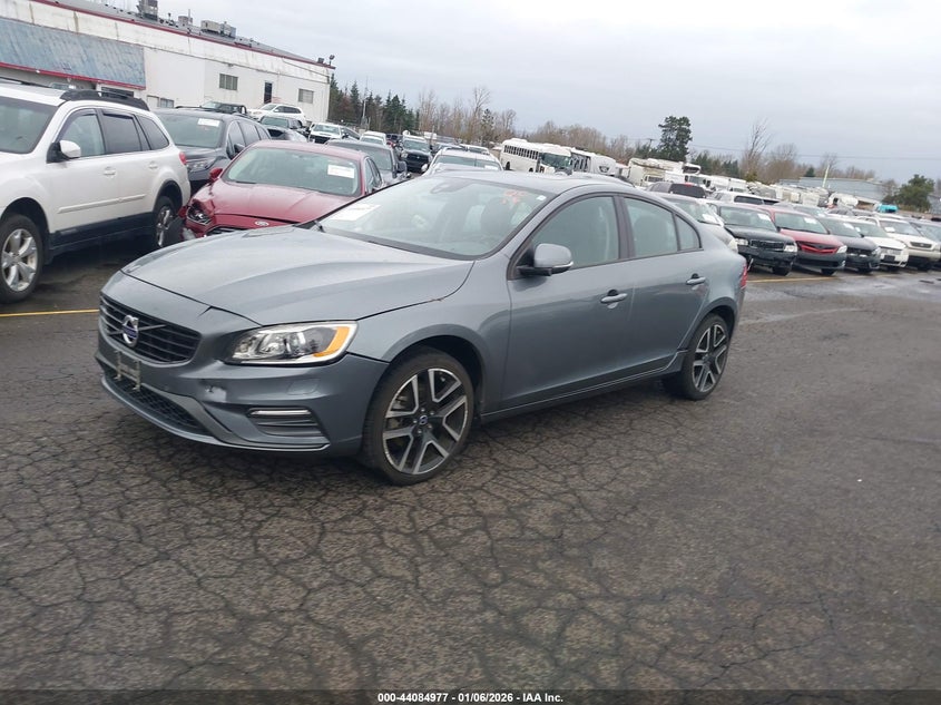 Vin: yv126mfl8h2437156, lot: 44580830, volvo s60 t5 dynamic 20172