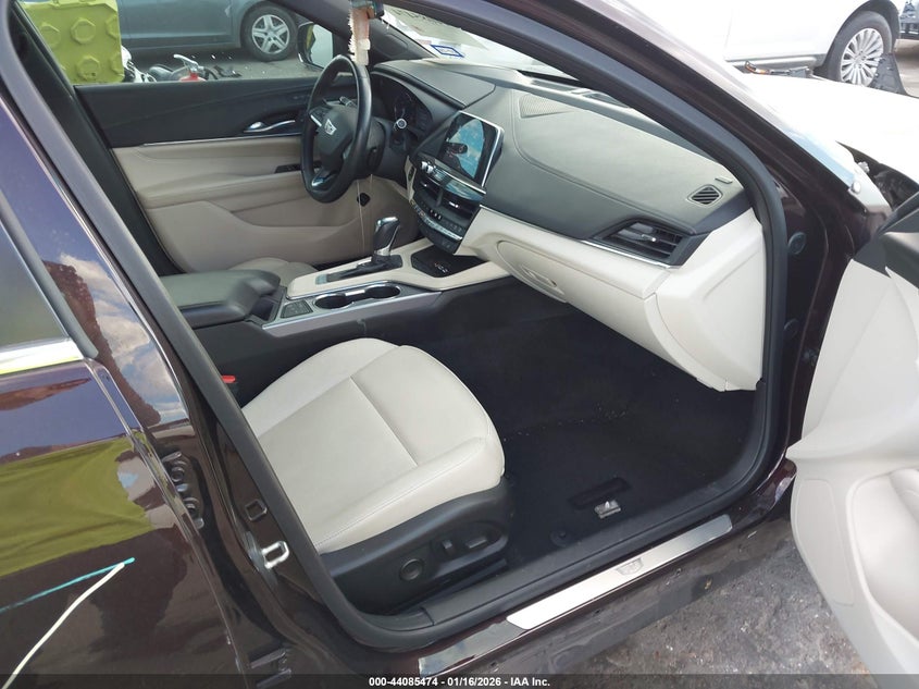 VIN 1G6DB5RK7M0117614 2021 CADILLAC CT4 PREMIUM LUXURY