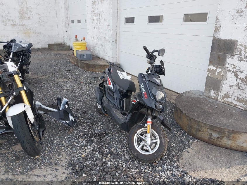 VIN: LLPTGLHE2R1070446 2024 TRANS PRO MOPED JJ200T-4