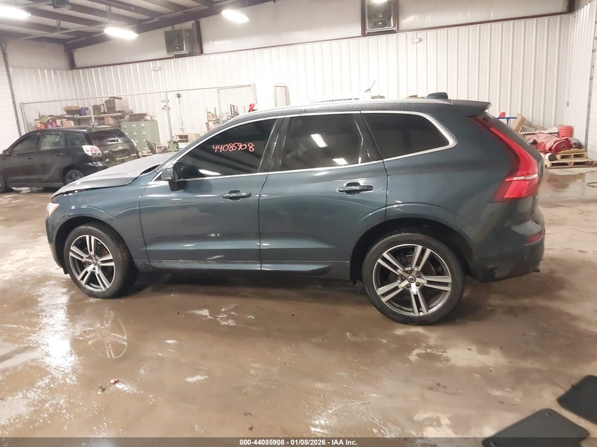VIN YV4102DK0M1845780 2021 VOLVO XC60 T5 MOMENTUM