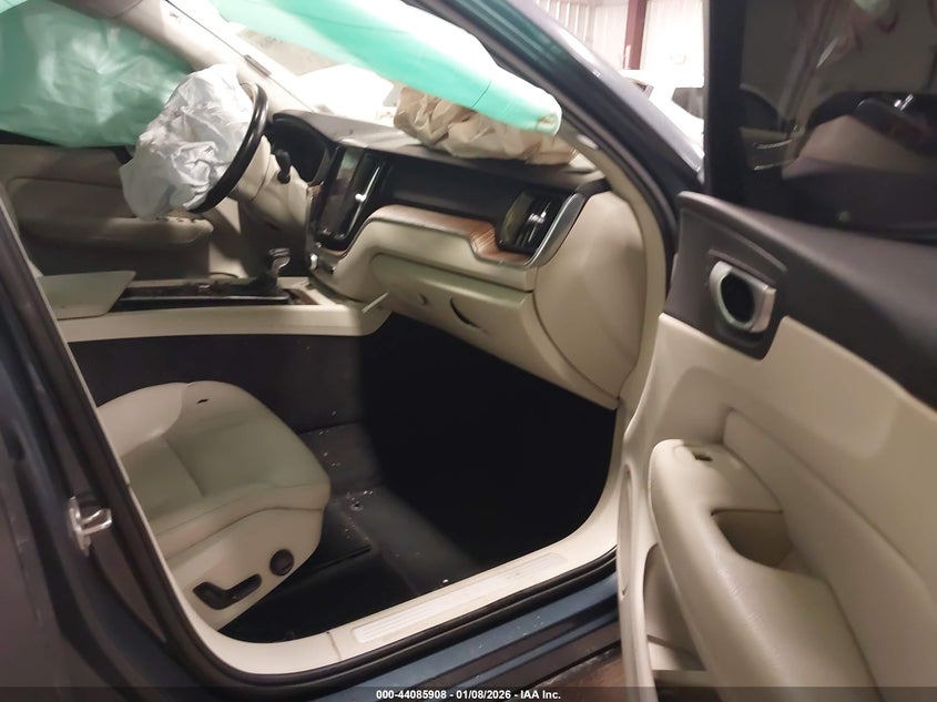 2021 Volvo Xc60 T5 Momentum