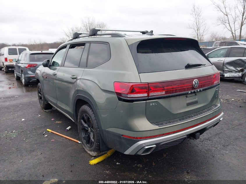 2024 Volkswagen Atlas 2.0T Peak Edition Sel