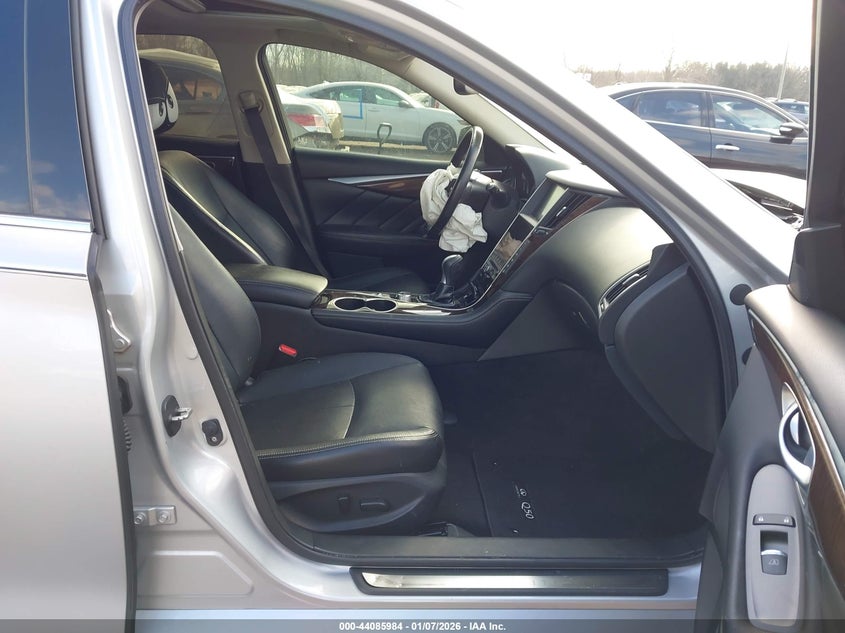 2015 Infiniti Q50 Premium