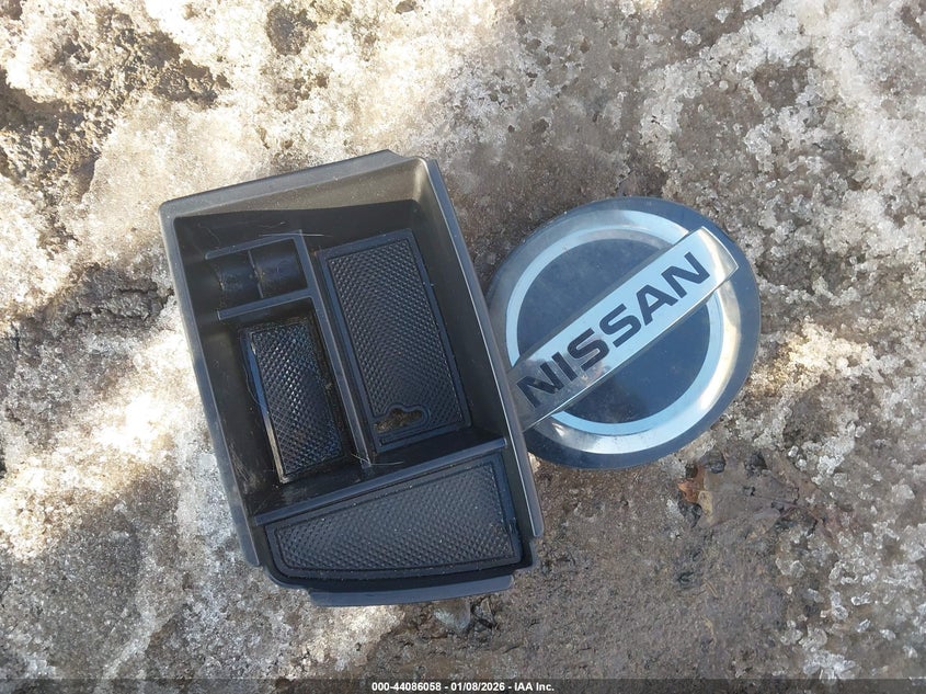 VIN KNMAT2MV5JP513282 2018 NISSAN ROGUE S