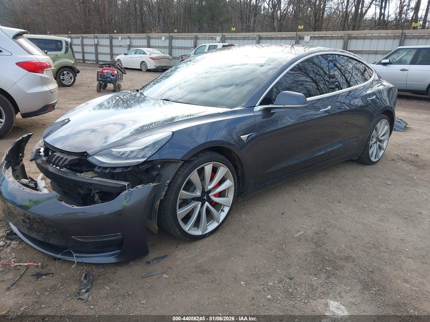 2018 Tesla Model 3 Long Range/Performance