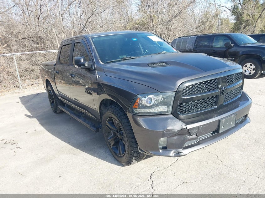 1C6RR7MT1JS124981 2018 Ram 1500 Night 4X4 5'7 Box auction photo 1