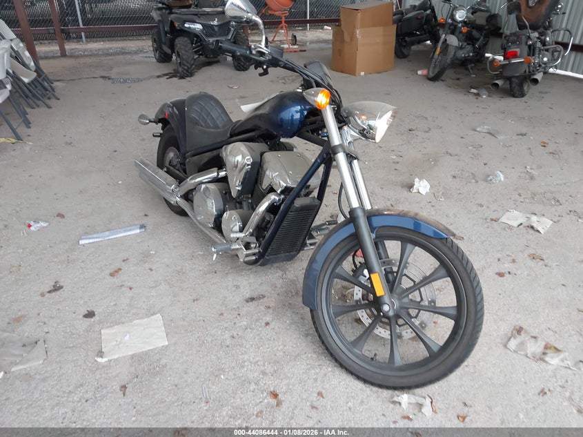 JH2SC6121KK400571 HONDA VT1300 Photo 1