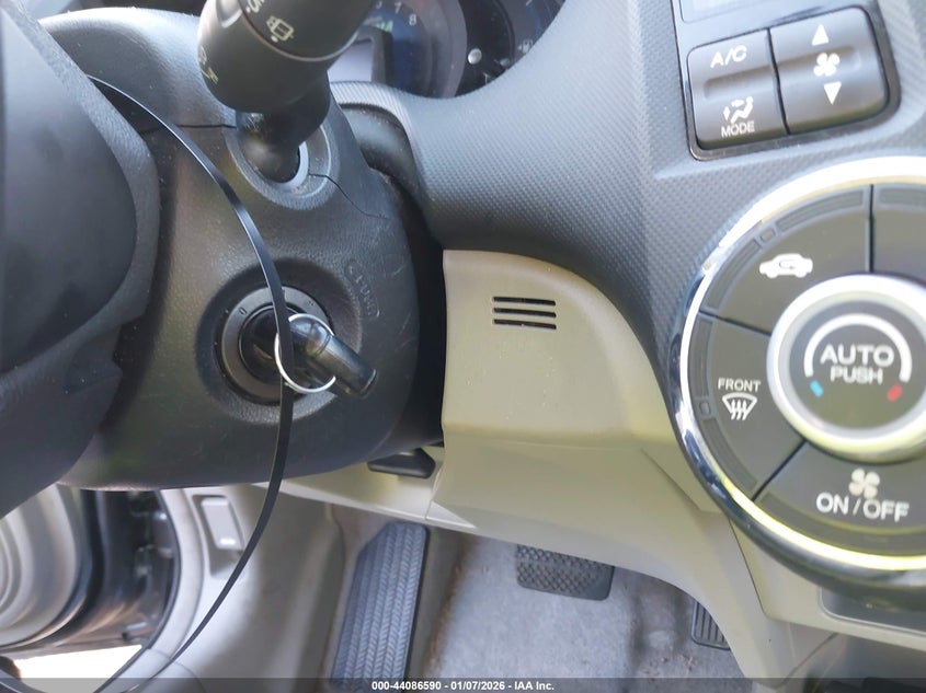 HONDA INSIGHT 2013 VIN JHMZE2H59DS002956