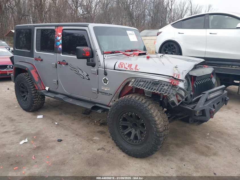 2013 Jeep Wrangler Unlimited Sahara