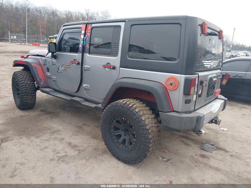 2013 Jeep Wrangler Unlimited Sahara