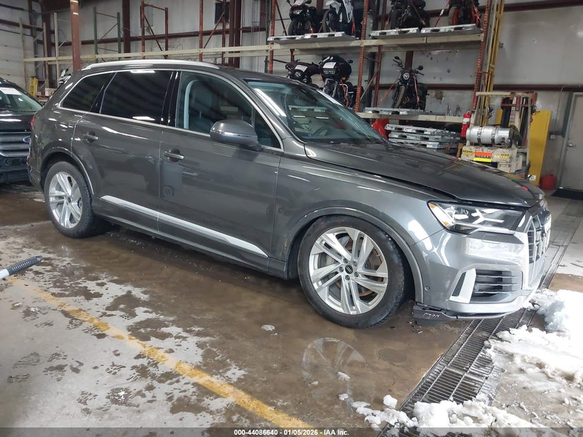 WA1VXBF72PD000063 2023 Audi Q7 Prestige 55 Tfsi Quattro Tiptronic auction photo 1