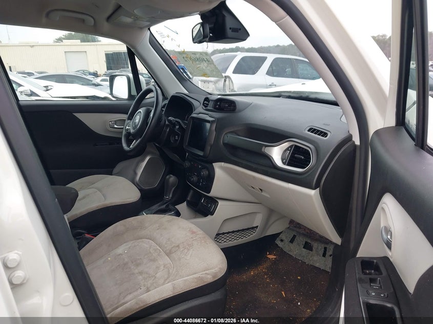 2019 Jeep Renegade Latitude Fwd