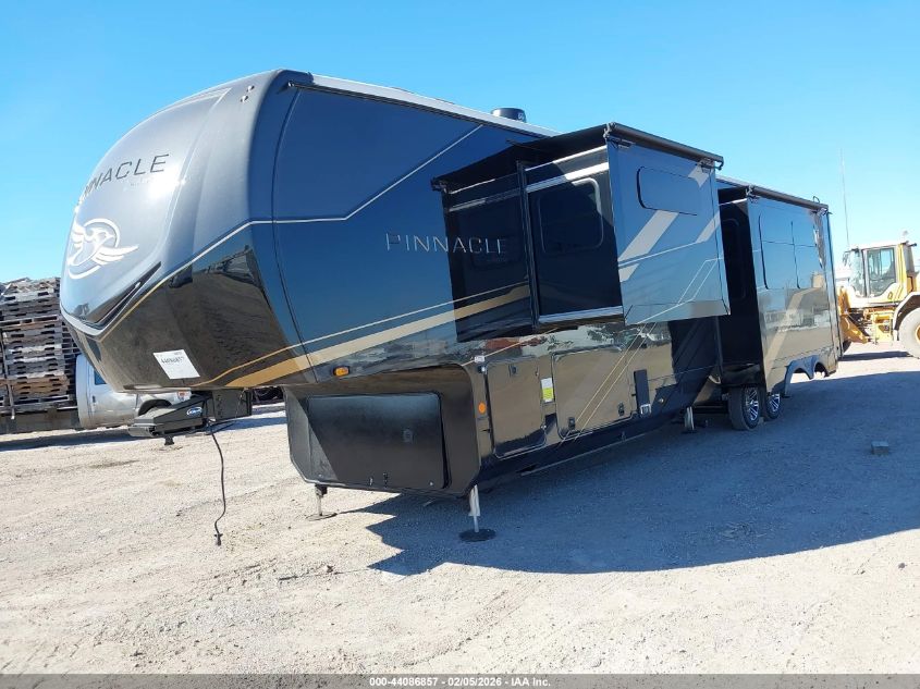 2025 Jayco Pinnacle