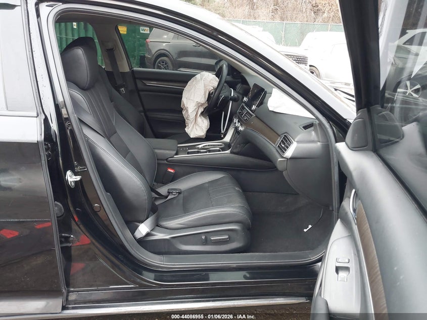 2019 Honda Accord Touring 2.0T