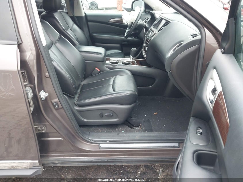 2015 Nissan Pathfinder Platinum