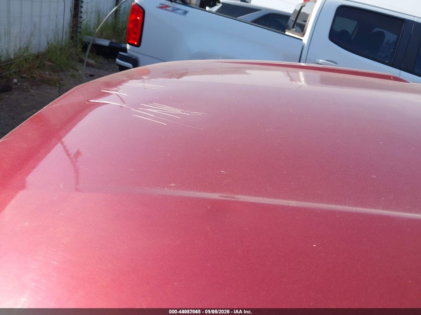 2010 CHEVROLET TAHOE auction photo 6