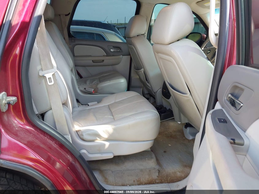 2010 CHEVROLET TAHOE auction photo 8
