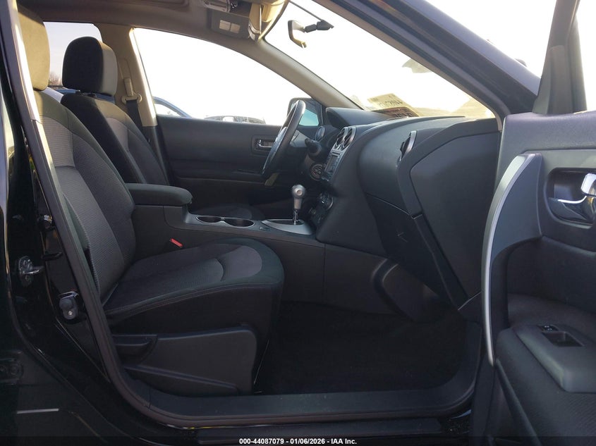 2013 Nissan Rogue Sv