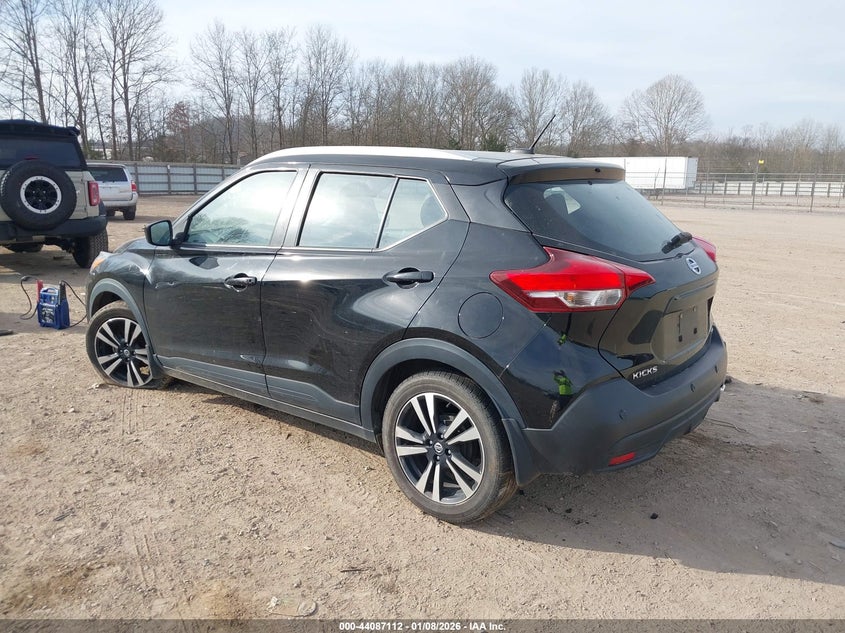 2020 NISSAN KICKS auction photo 3