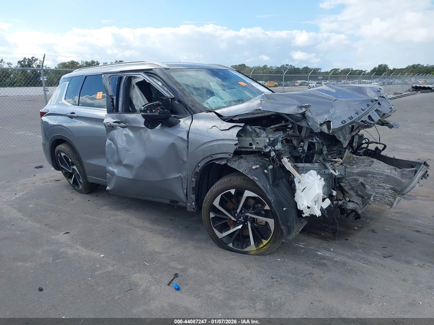 2023 Mitsubishi Outlander