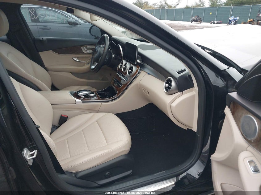 2016 Mercedes-Benz C 300 4Matic