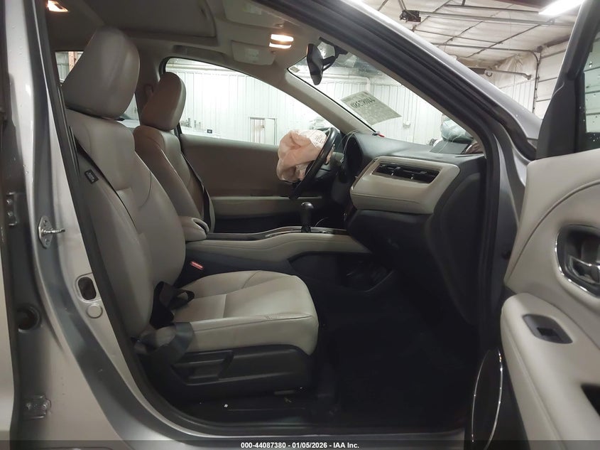 VIN 3CZRU6H7XJM707700 2018 HONDA HR-V EX-L