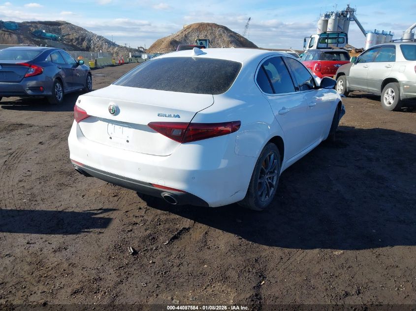 2017 Alfa Romeo Giulia Awd