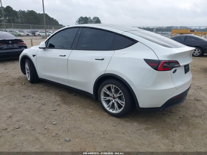 2021 Tesla Model Y Standard Range Rear-Wheel Drive