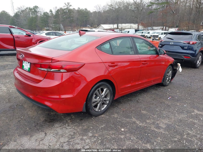 2018 Hyundai Elantra Sel