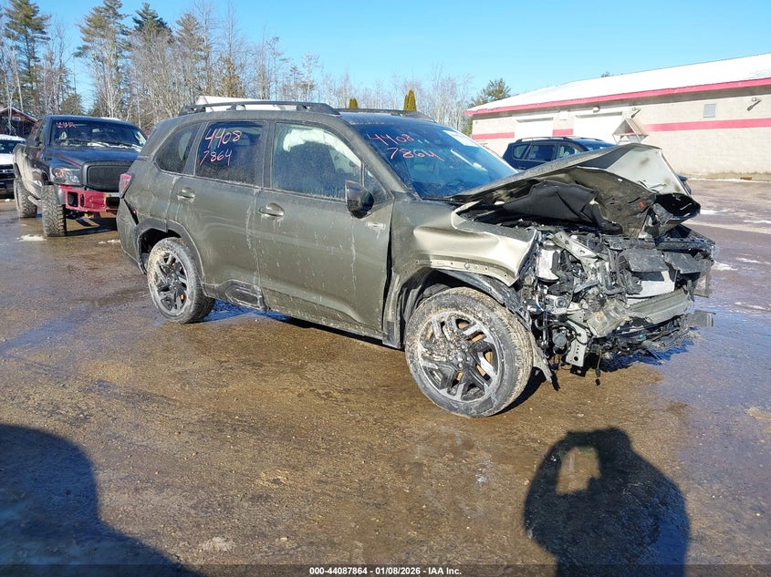 2025 Subaru Forester Premium Hybrid