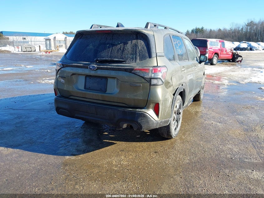 2025 Subaru Forester Premium Hybrid