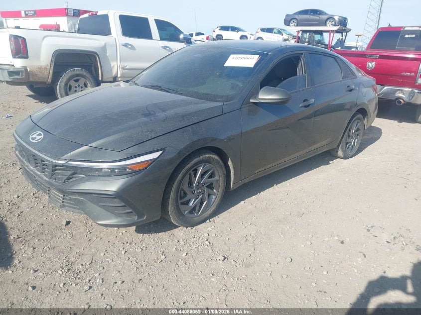 2024 Hyundai Elantra Sel