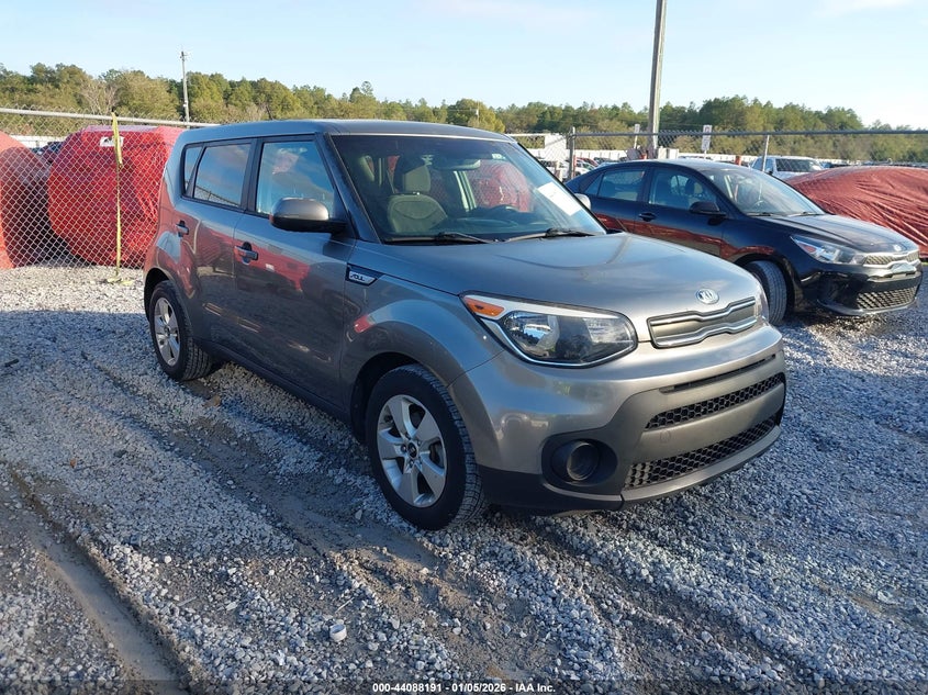 KNDJN2A28H7504283 2017 Kia Soul auction photo 1