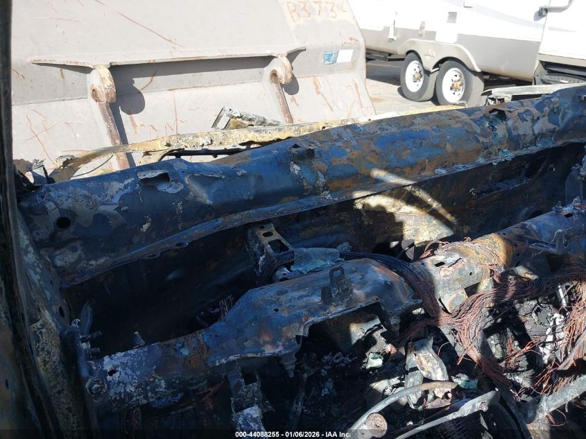 2018 Chevrolet Equinox Ls VIN: 3GNAXHEV7JS561946 Lot: 44088255