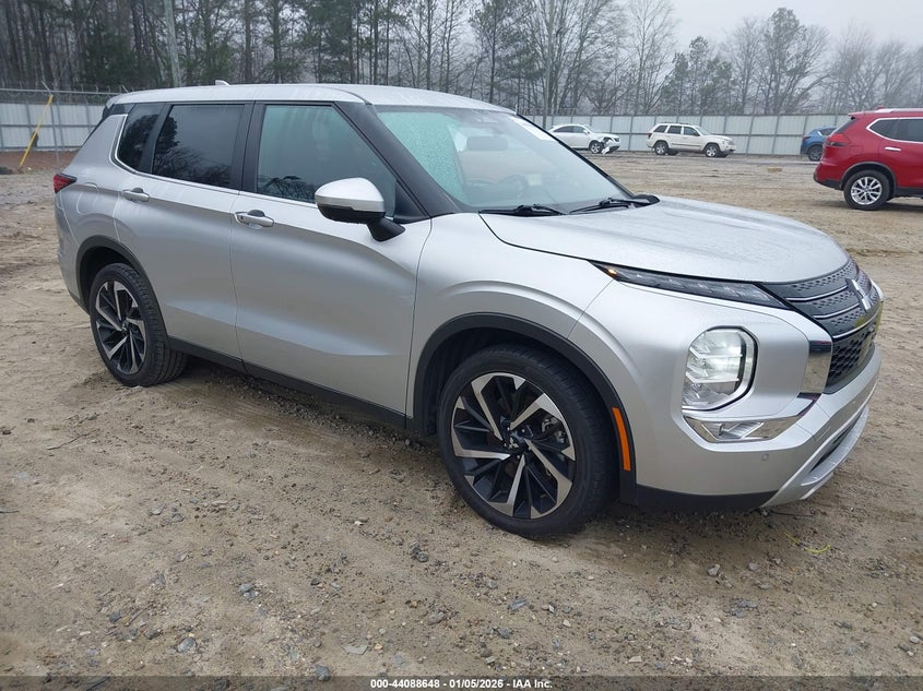 JA4J3UA8XPZ053778 2023 Mitsubishi Outlander Se 2.5 2Wd/Se Black Edition 2Wd/Se Special Edition 2Wd auction photo 1