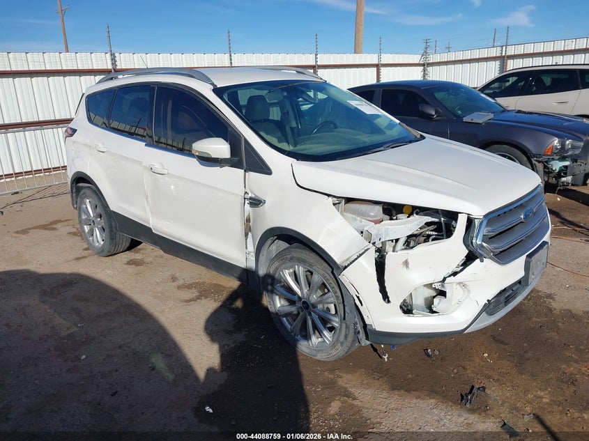 1FMCU0J97HUE09191 2017 Ford Escape Titanium auction photo 1