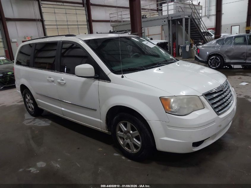 2010 Chrysler Town & Country Touring