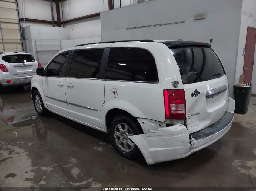 2010 Chrysler Town & Country Touring