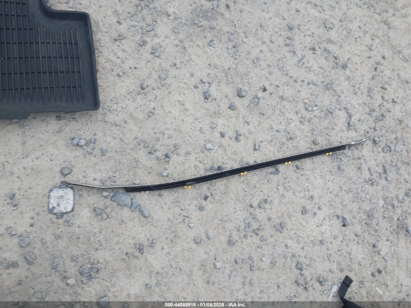 2021 Toyota Highlander - 5TDFZRAH5MS058116