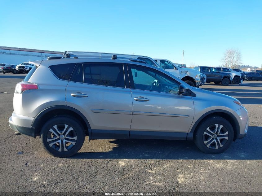 2017 Toyota Rav4 Le VIN: 2T3BFREV5HW643029 Lot: 44089207