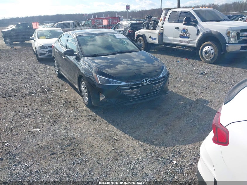 2019 Hyundai Elantra Se