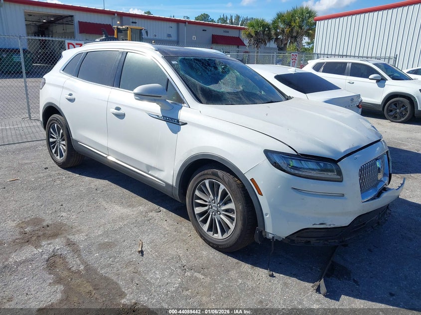 2022 Lincoln Nautilus Reserve