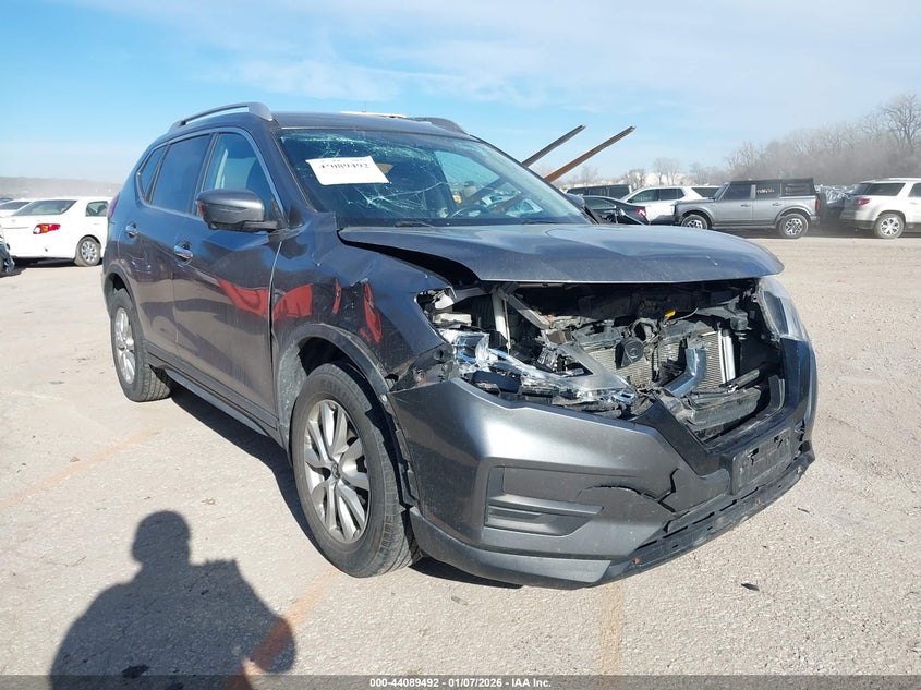 2017 Nissan Rogue Sv