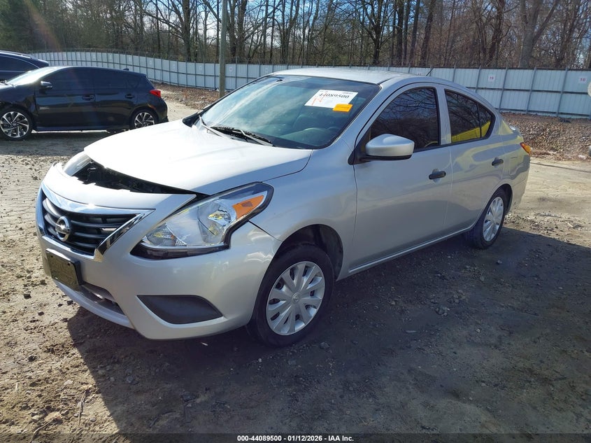 2018 Nissan Versa 1.6 S+