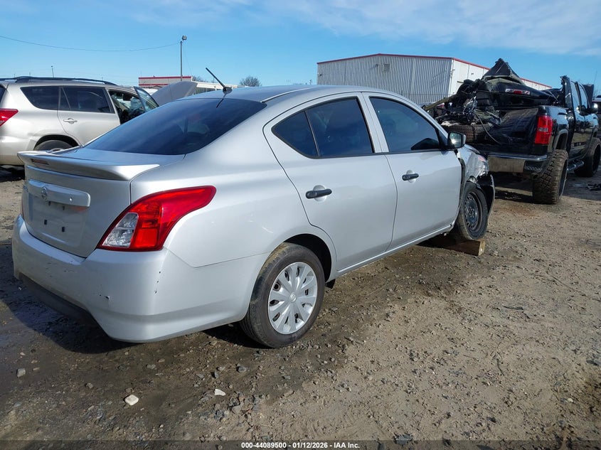2018 Nissan Versa 1.6 S+