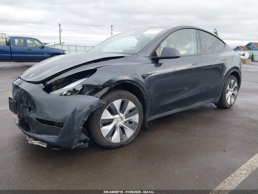 2024 TESLA MODEL Y(VIN: 7SAYGDEE3RF064576