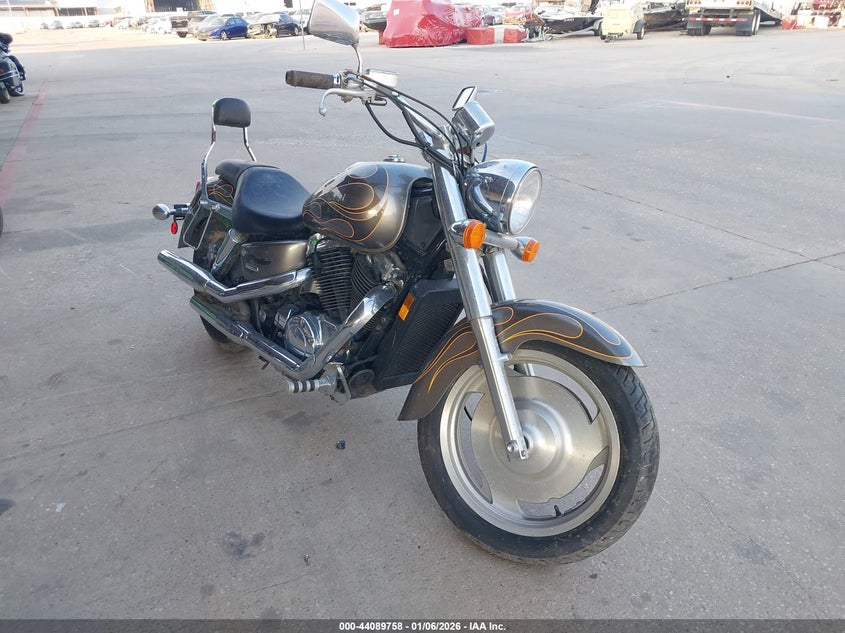 1HFSC430X6A602402 2006 Honda Vt1100 C2 auction photo 1