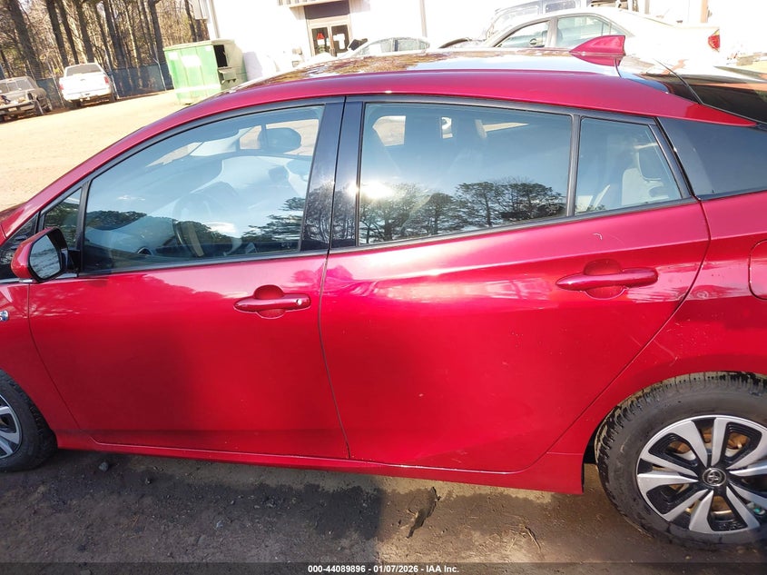 TOYOTA PRIUS PRIME - zdjęcie 14