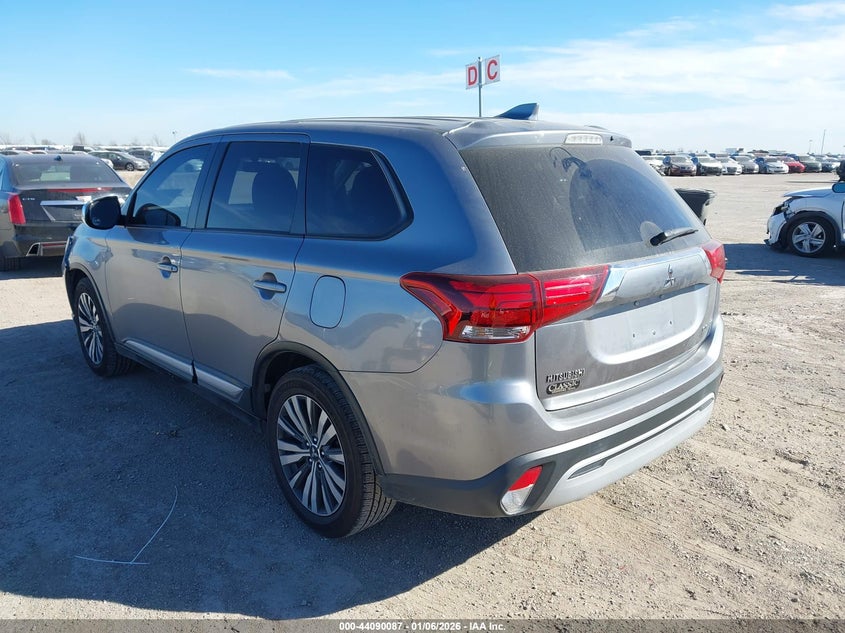 2019 Mitsubishi Outlander Es