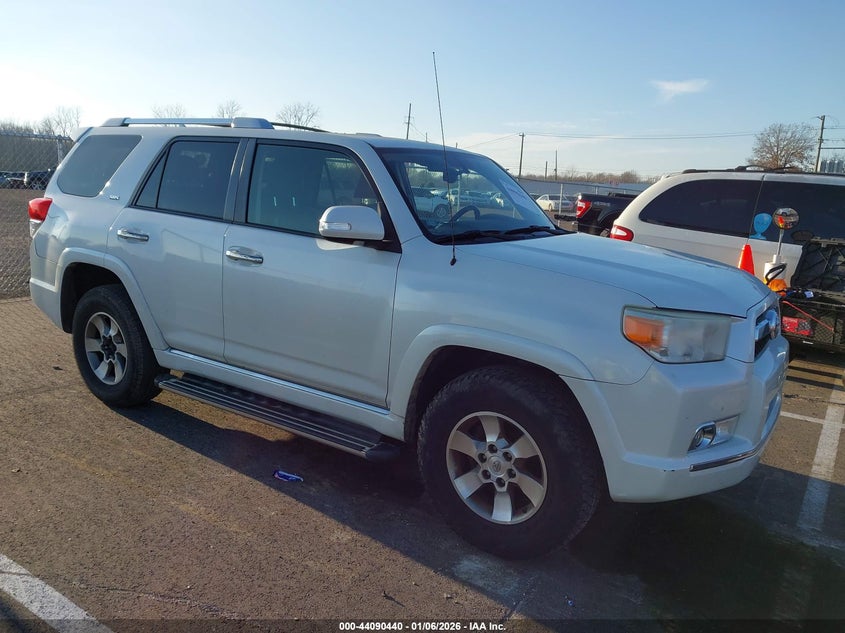 2013 TOYOTA 4RUNNER White VIN: JTEBU5JR9D5118284